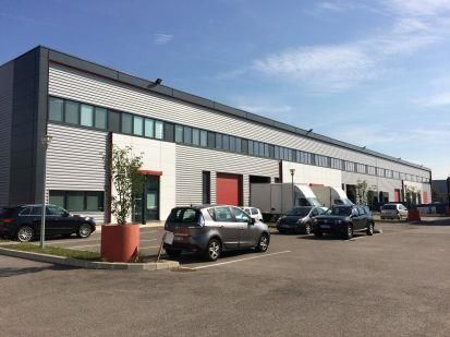 Location Bureaux 242 m² non divisibles 69330 Meyzieu