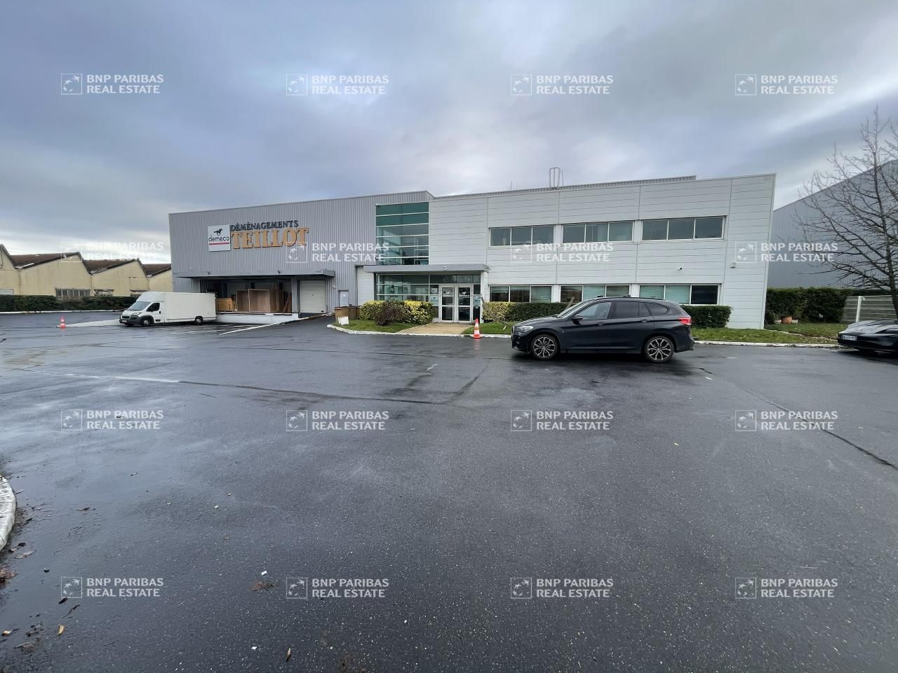 Location Activité 2212 m² non divisibles 94400 Vitry-sur-seine