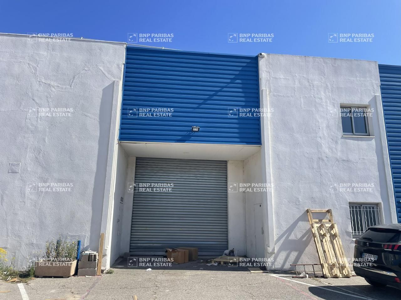 1013 m² pour ce activité en location à Vitrolles