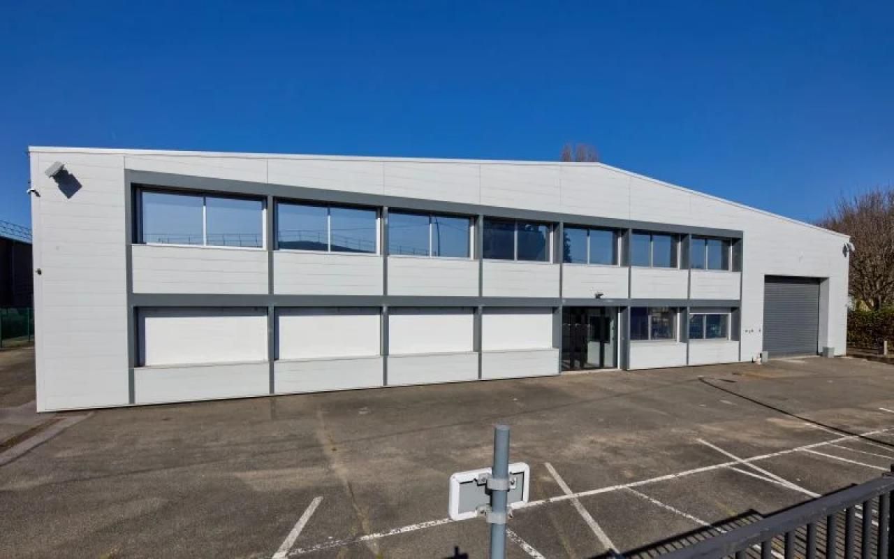 Vente Activité 2348 m² non divisibles 91420 Morangis
