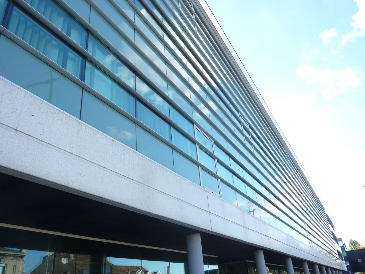 Location Bureaux 1901 m² divisibles 33300 Bordeaux