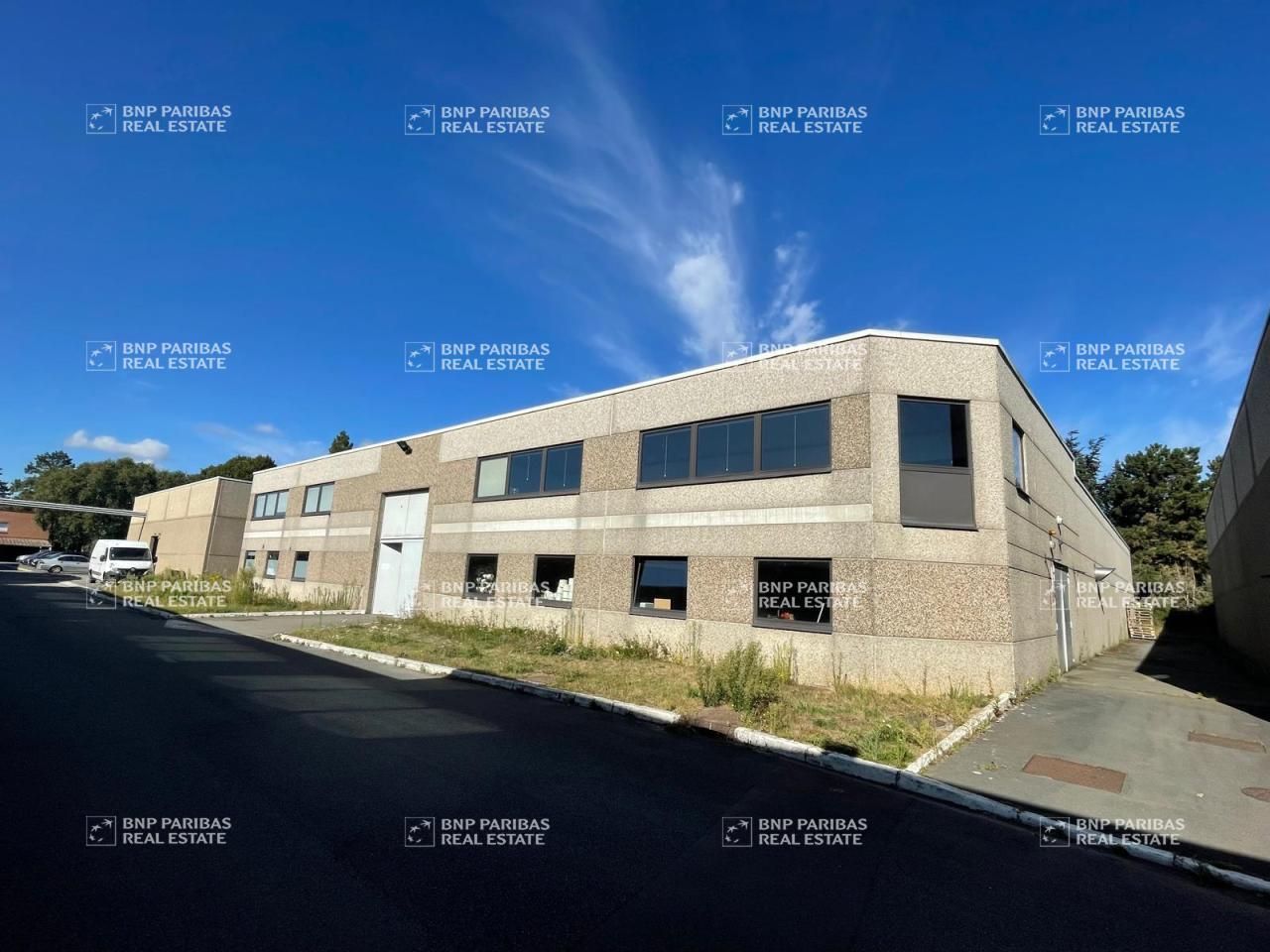 Location Activité 1640 m² non divisibles 59350 Saint-andré-lez-lille