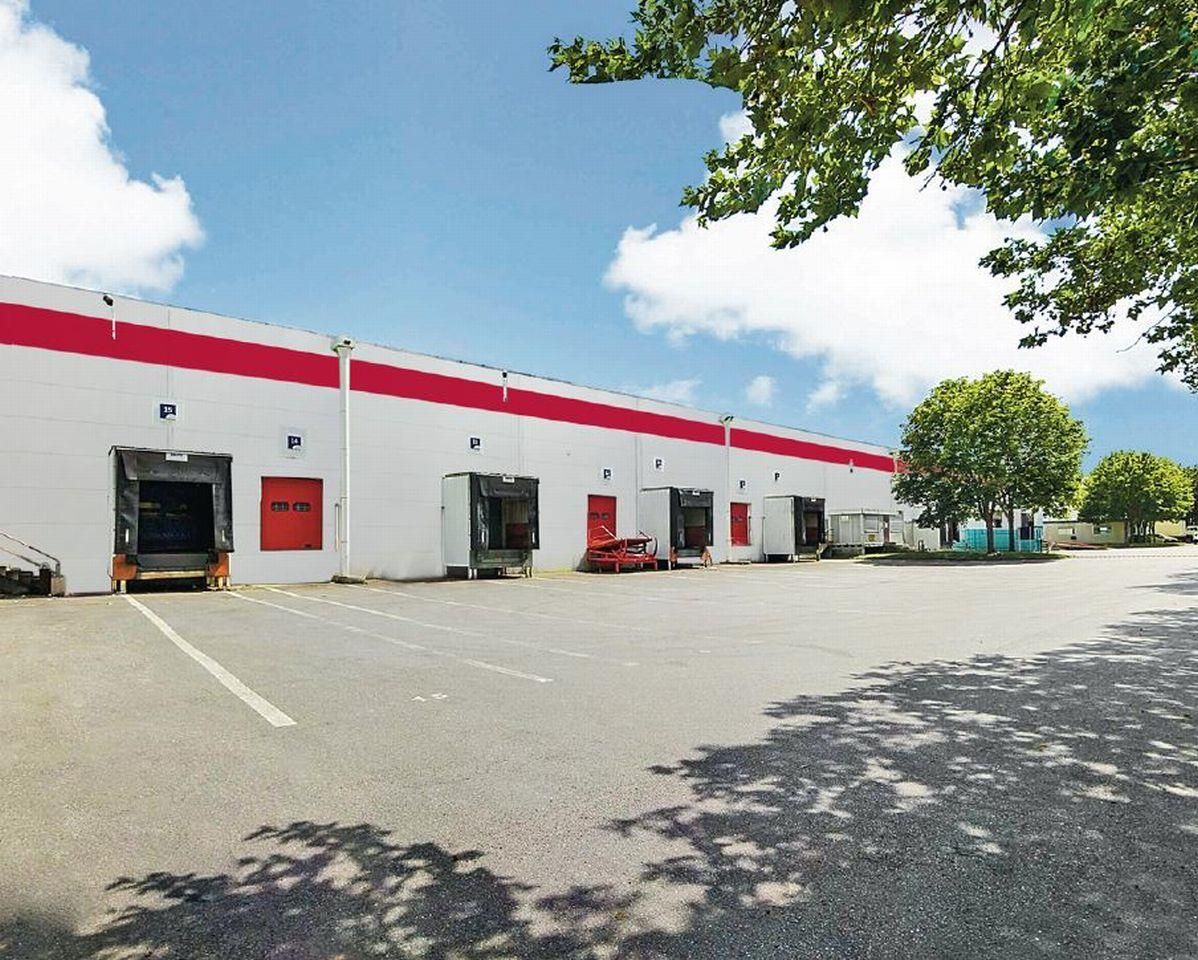 Location Entrepôts classe B 14319 m² divisibles 95610 Éragny