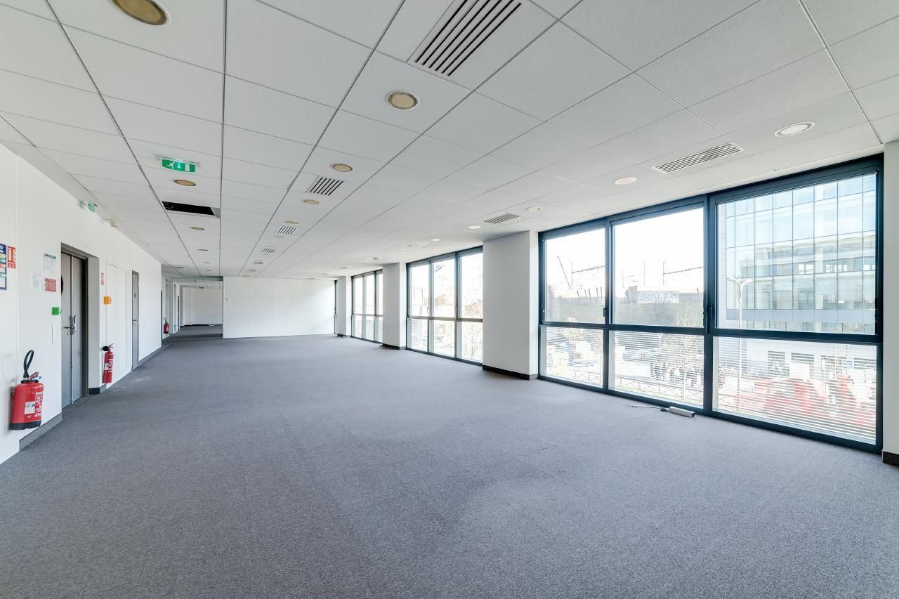 Location Bureaux 3946 m² divisibles 92240 Malakoff
