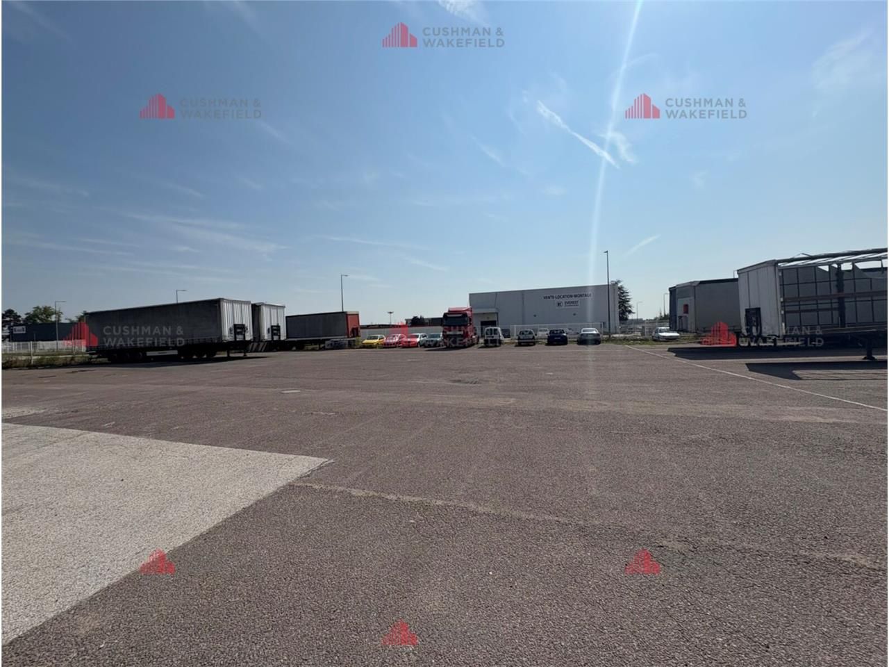 CUSHMAN & WAKEFIELD vous propose un terrain à la 