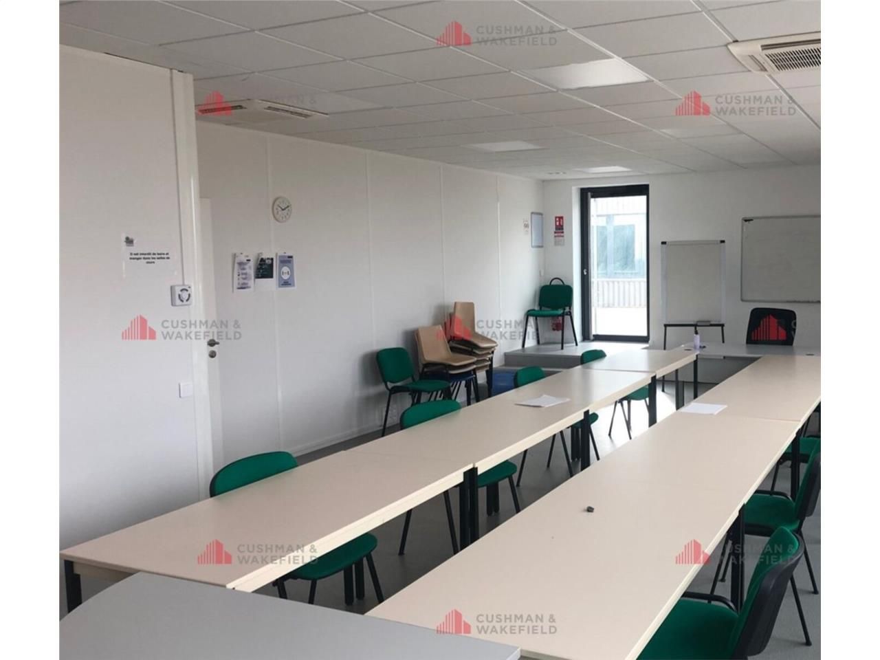 CUSHMAN & WAKEFIELD vous propose au centre de Bes