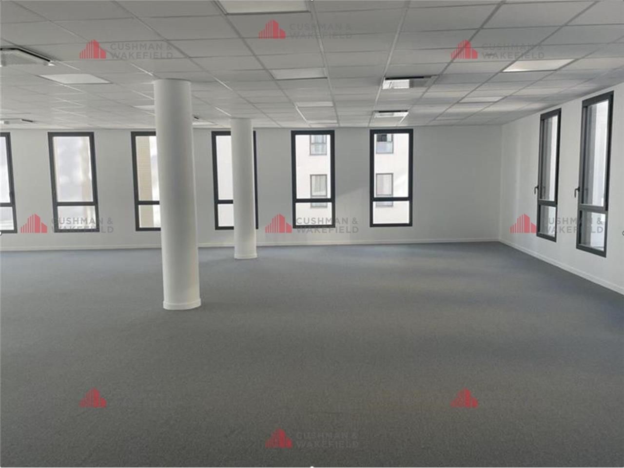 ACCROCHE CUSHMAN & WAKEFIELD vous propose des bur