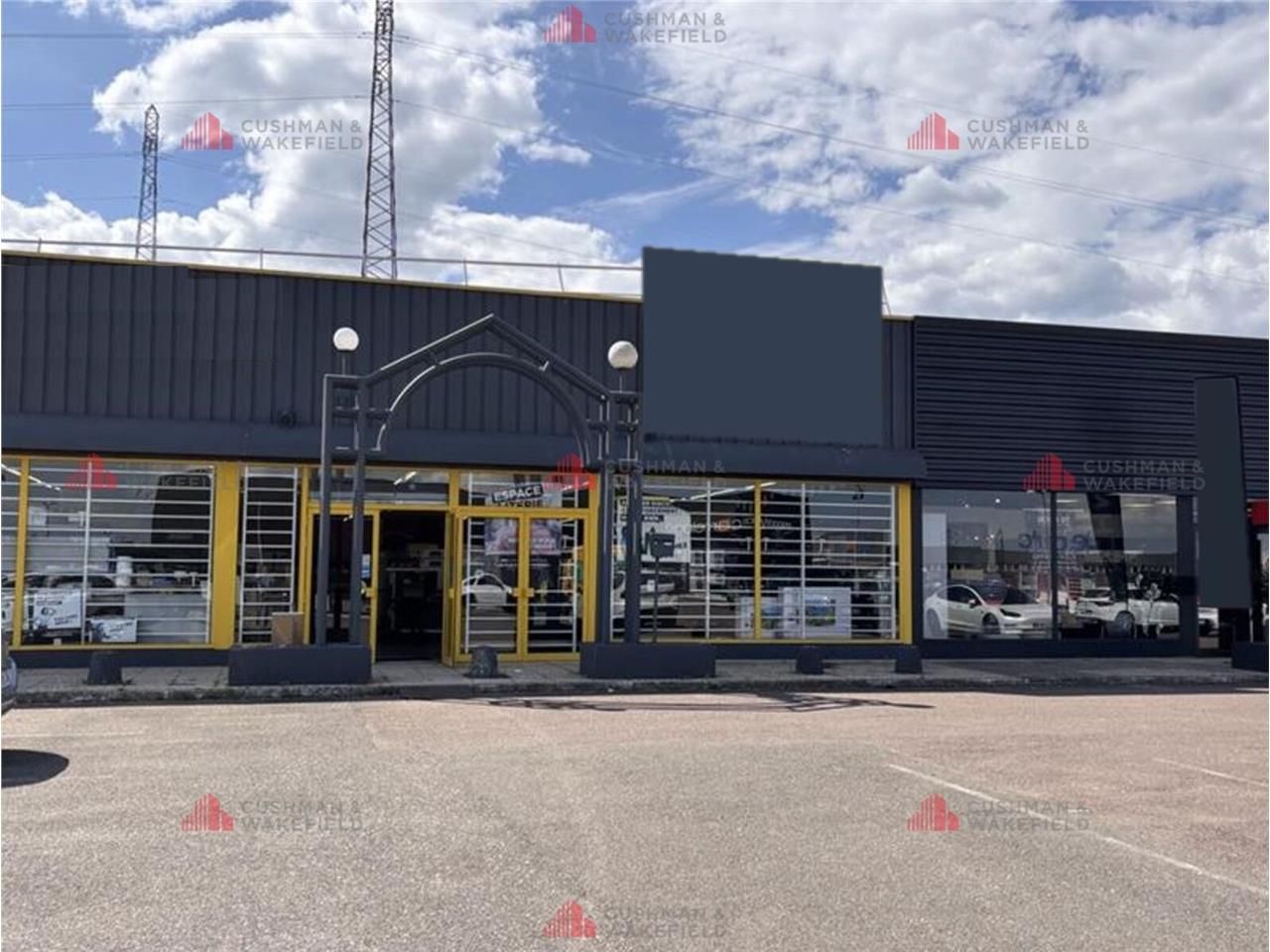 CUSHMAN & WAKEFIELD vous propose des locaux comme