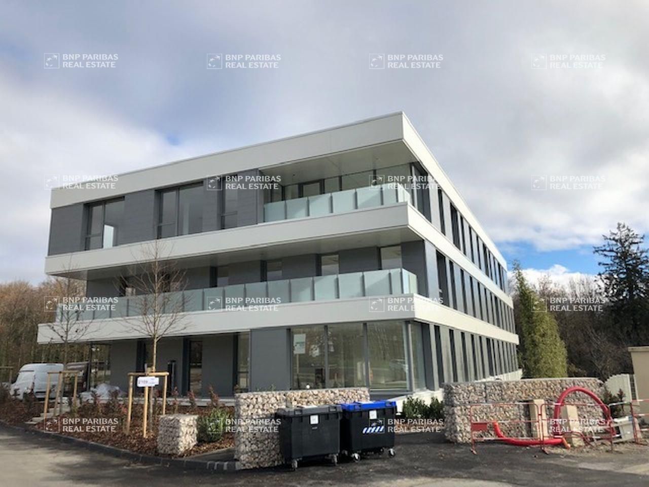 163 m² pour ce bureaux en location à Poisy