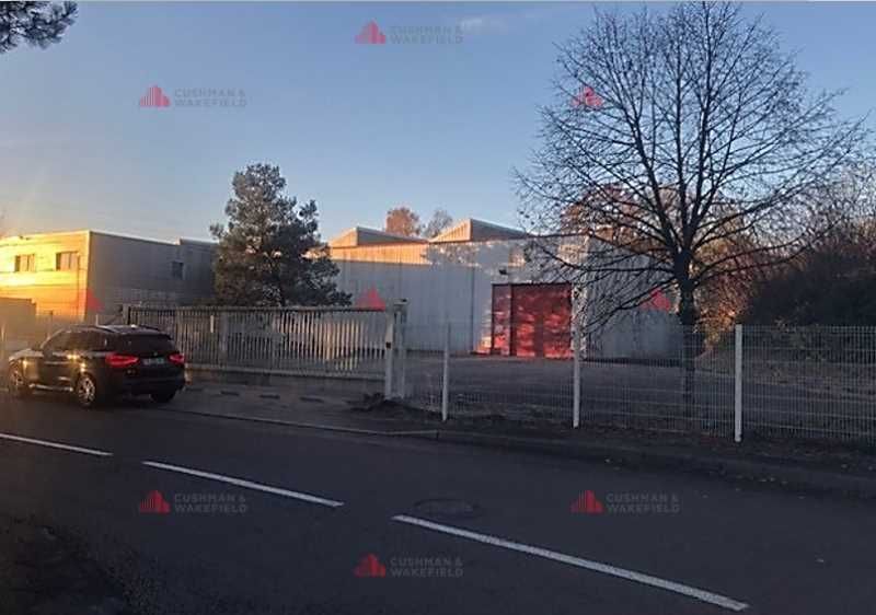 CUSHMAN & WAKEFIELD vous propose, à l'Ouest de Be