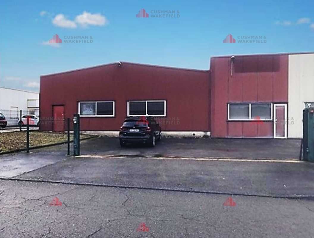 CUSHMAN & WAKEFIELD vous propose à l'Est de la vi