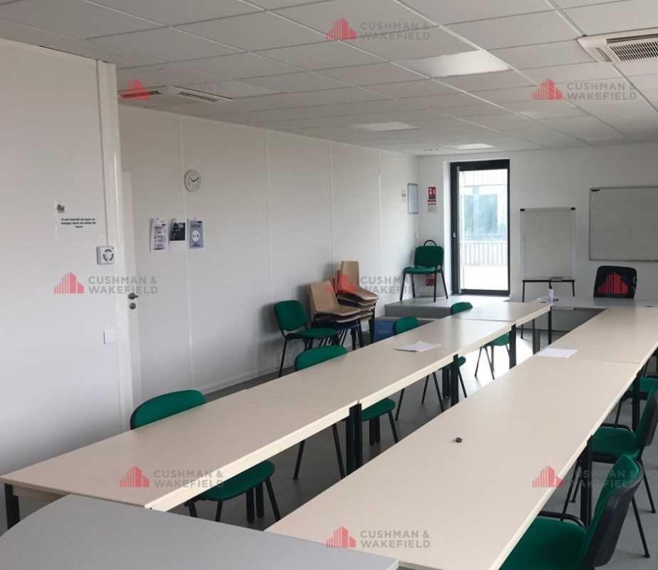 CUSHMAN & WAKEFIELD vous propose au centre de Bes