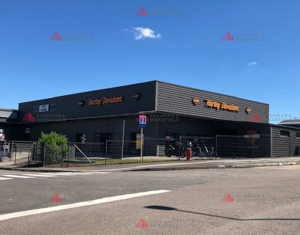 CUSHMAN & WAKEFIELD vous propose à l'Ouest de Bes