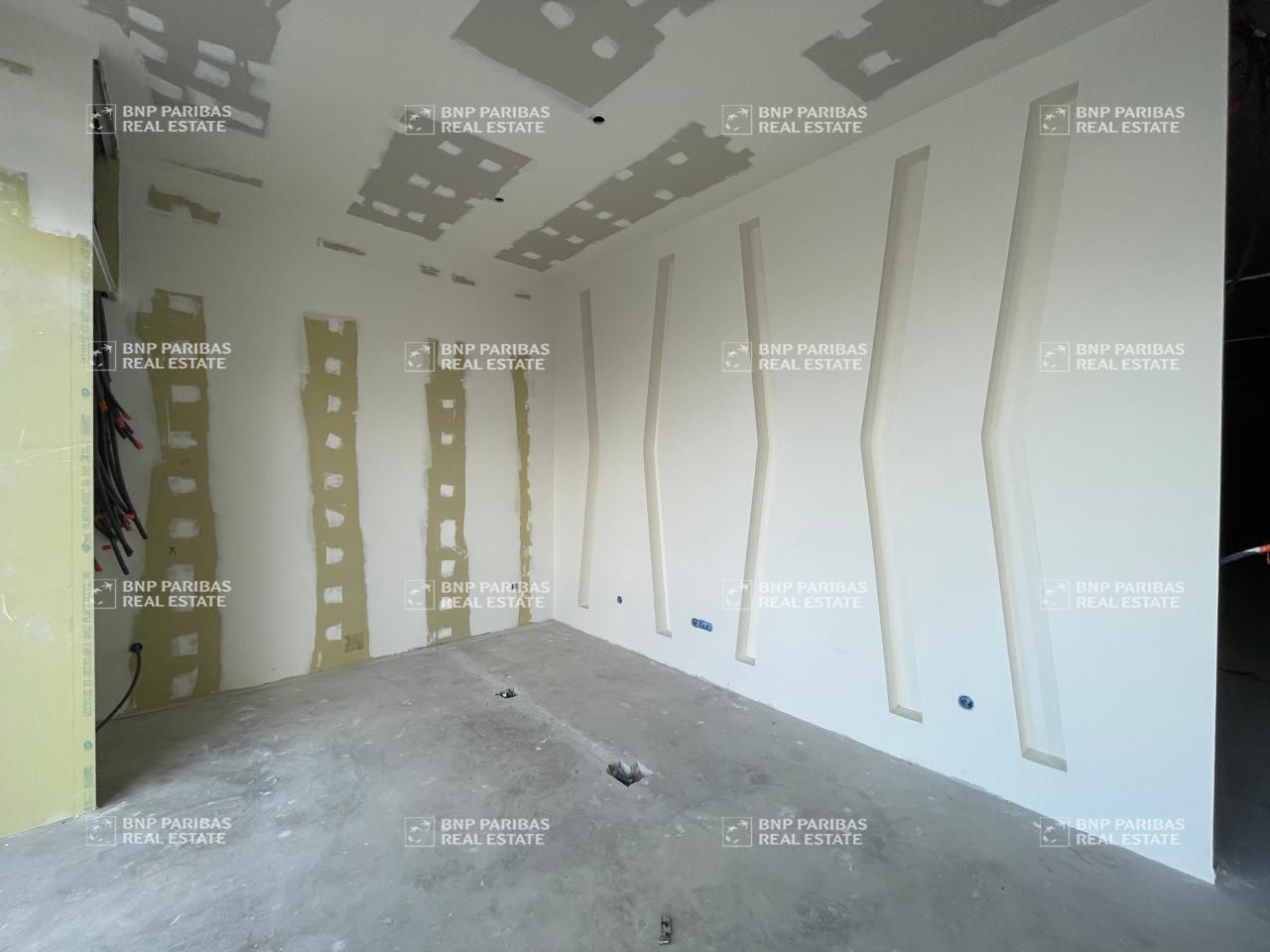 350 m² pour ce activité en location à Houdemont