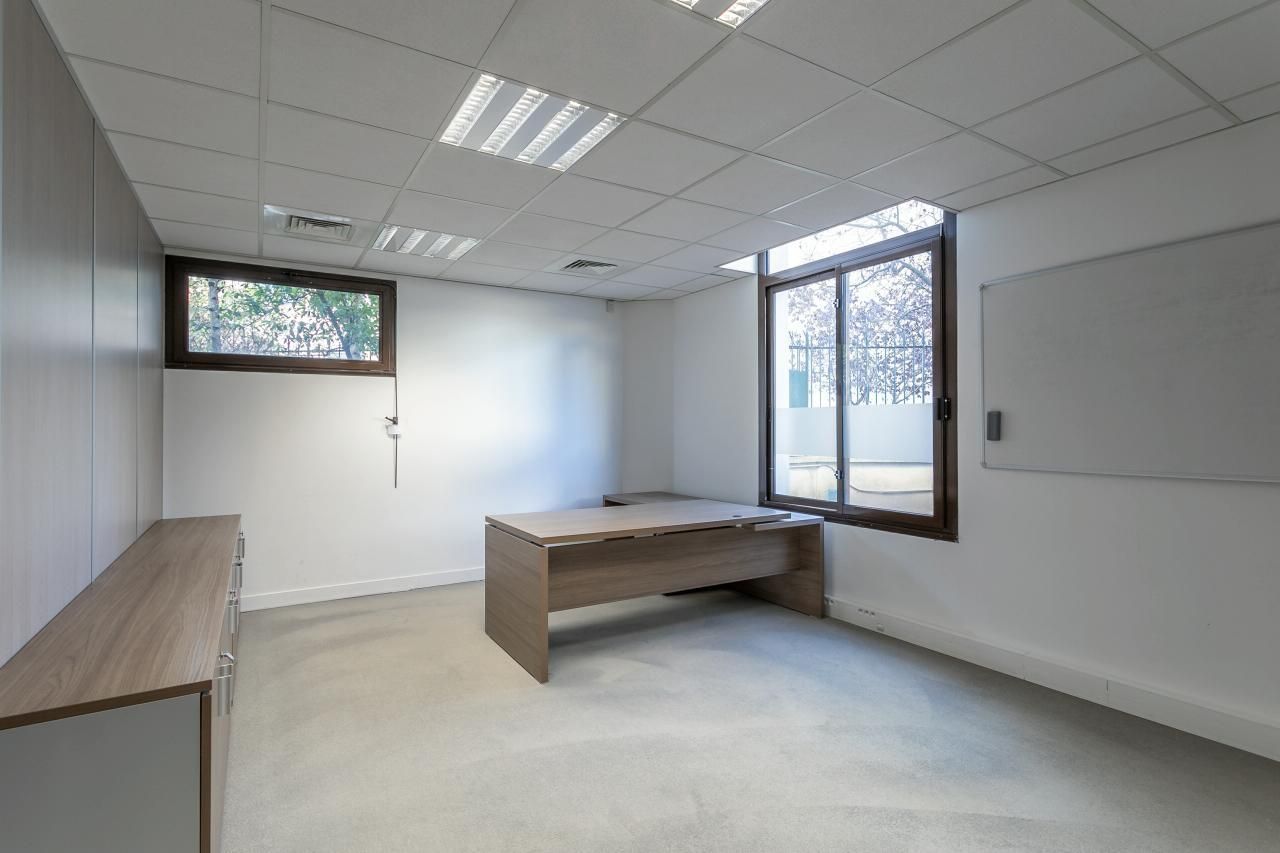 453.53 m² pour ce bureaux en vente à Courbevoie
