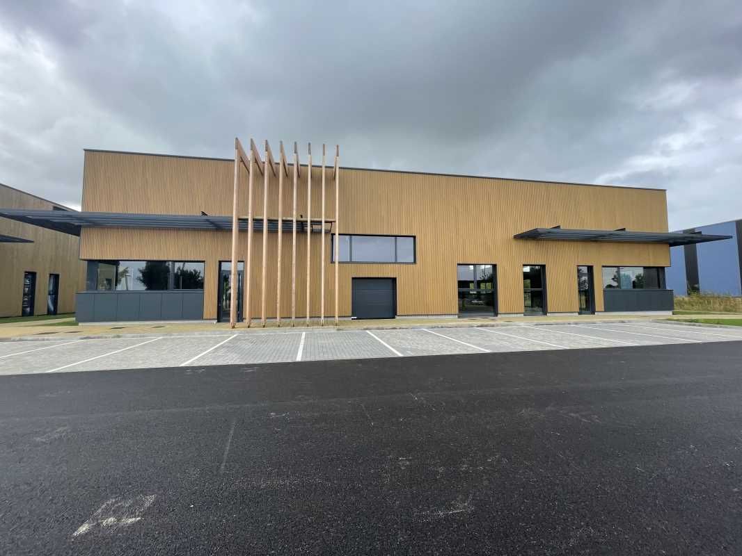 Local d'activité à louer à Sin-le-Noble - Emplace