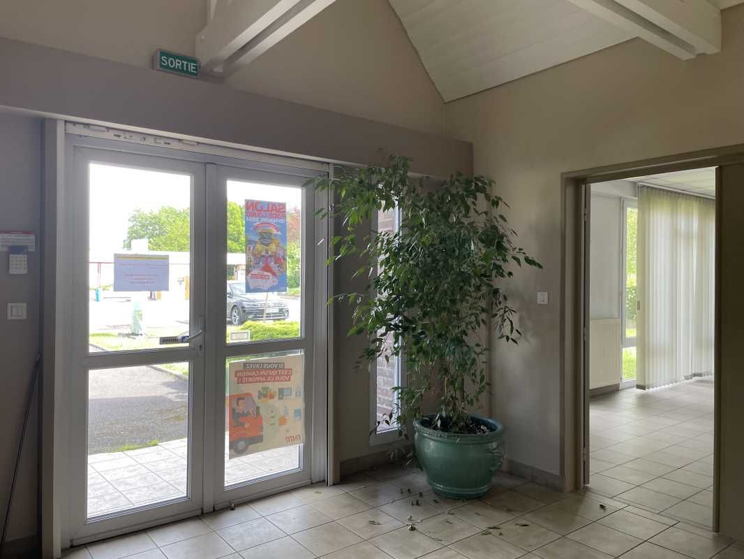 Immeuble de bureaux à louer situé dans la ZI EST 