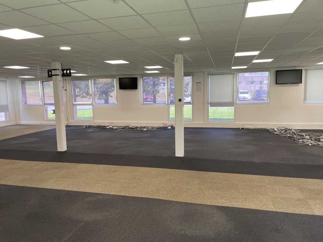 A louer, dans un immeuble tertiaire construit sur