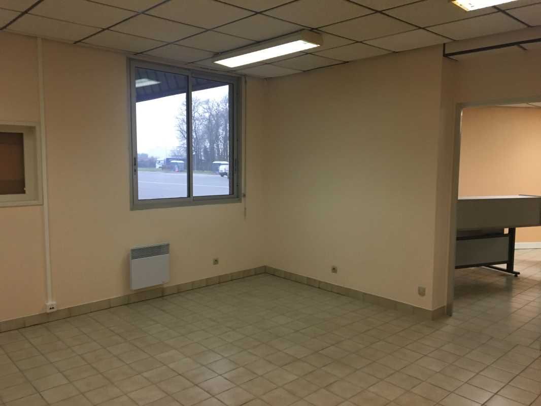 Nous vous proposons à la location 400m2 de bureau