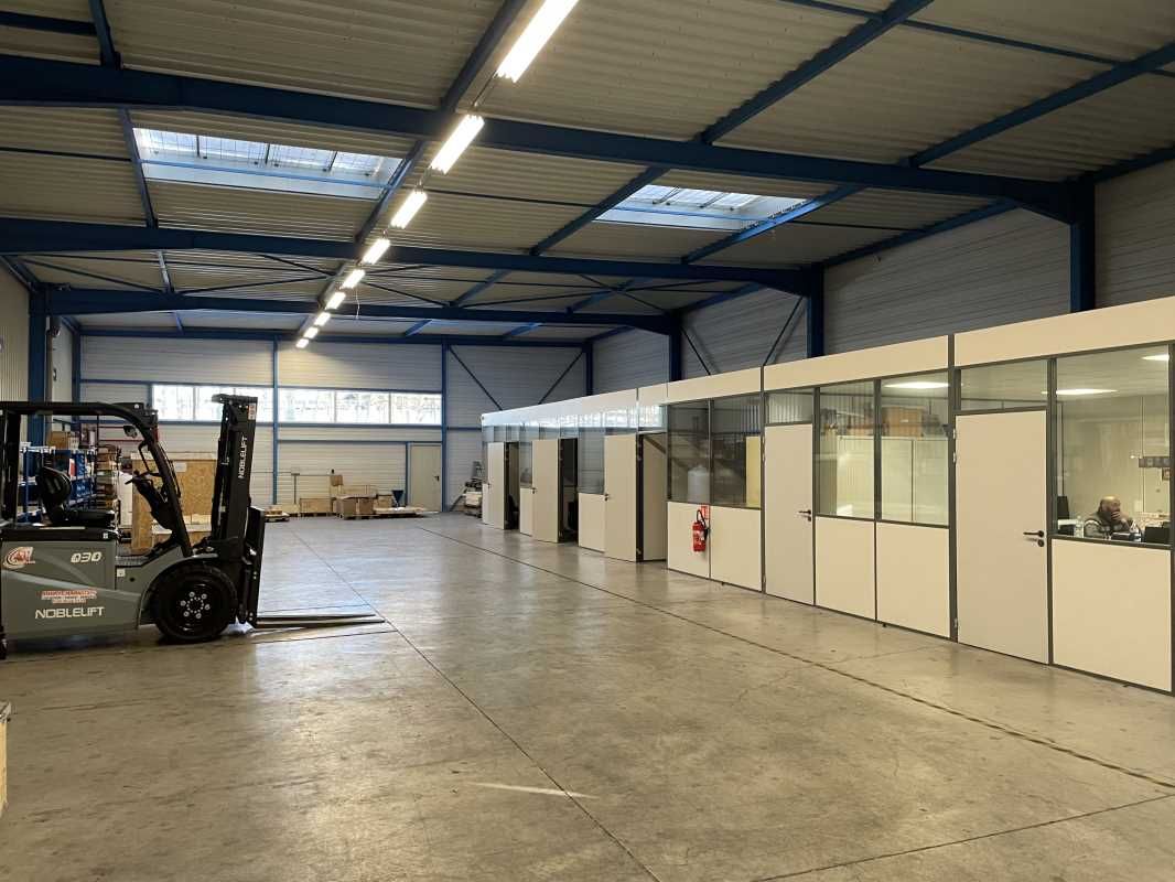 Nous vous proposons à la location un local d'acti