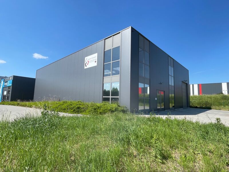 Entrepôt à louer à Valenciennes, dans une zone d'