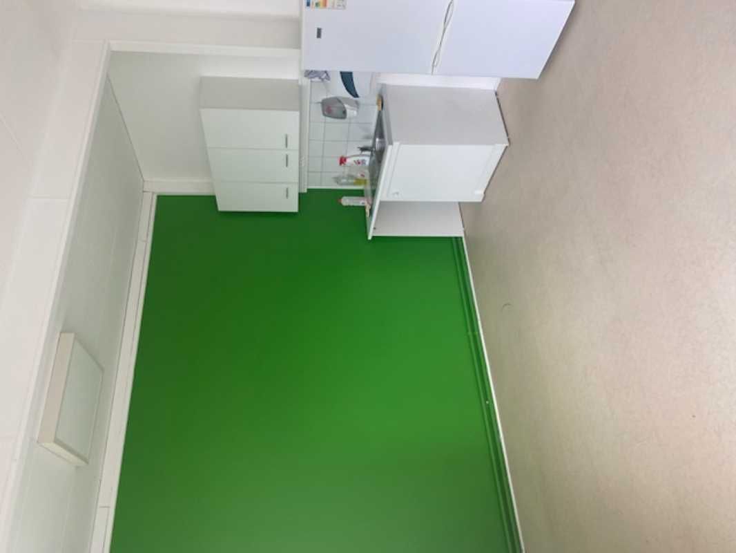 A louer, un plateau de bureaux aménagés et cloiso