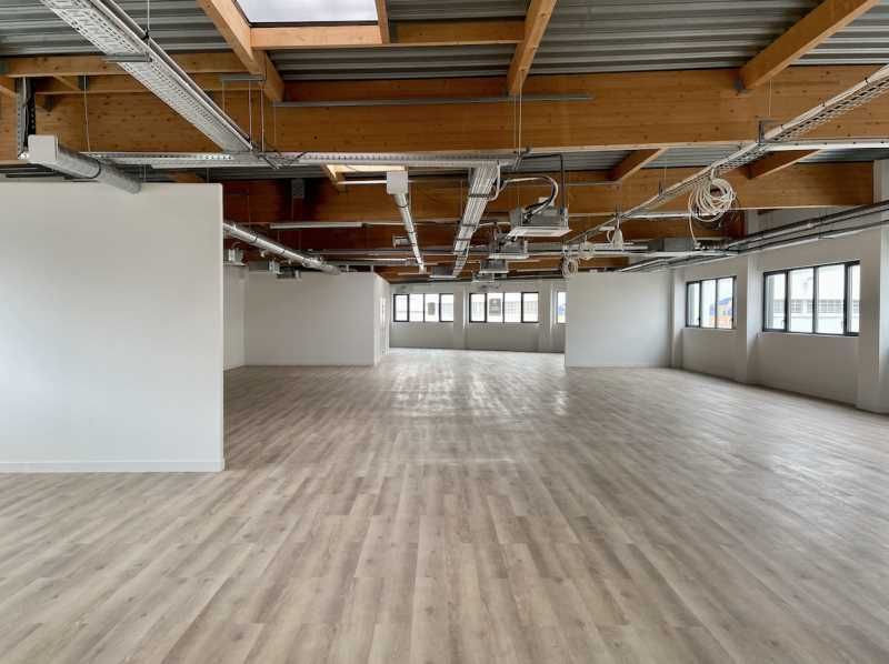 À louer - Bureaux de 470 m² refaits à neuf à prox