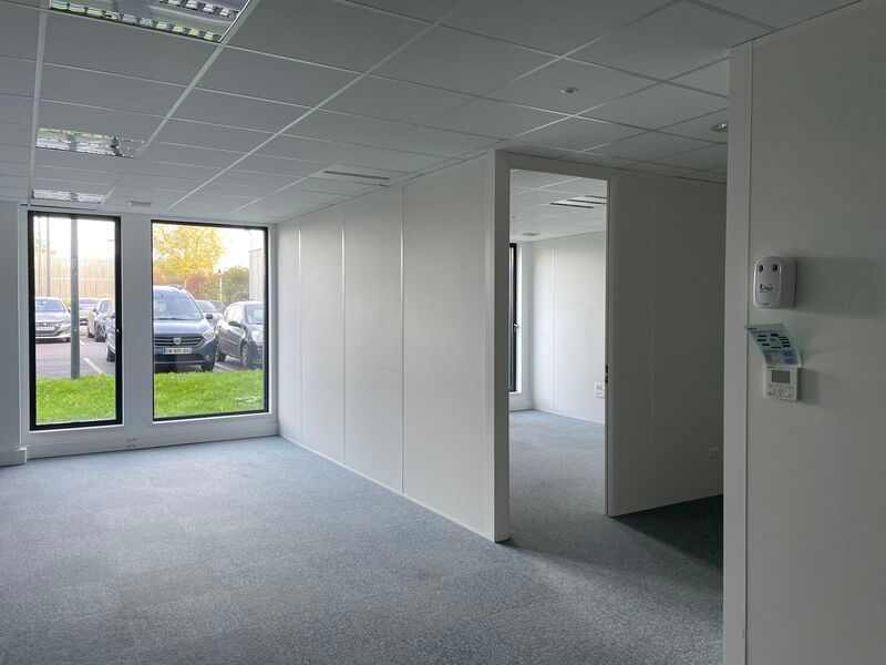 Bureaux à vendre ou à louer à VALENCIENNES. Décou