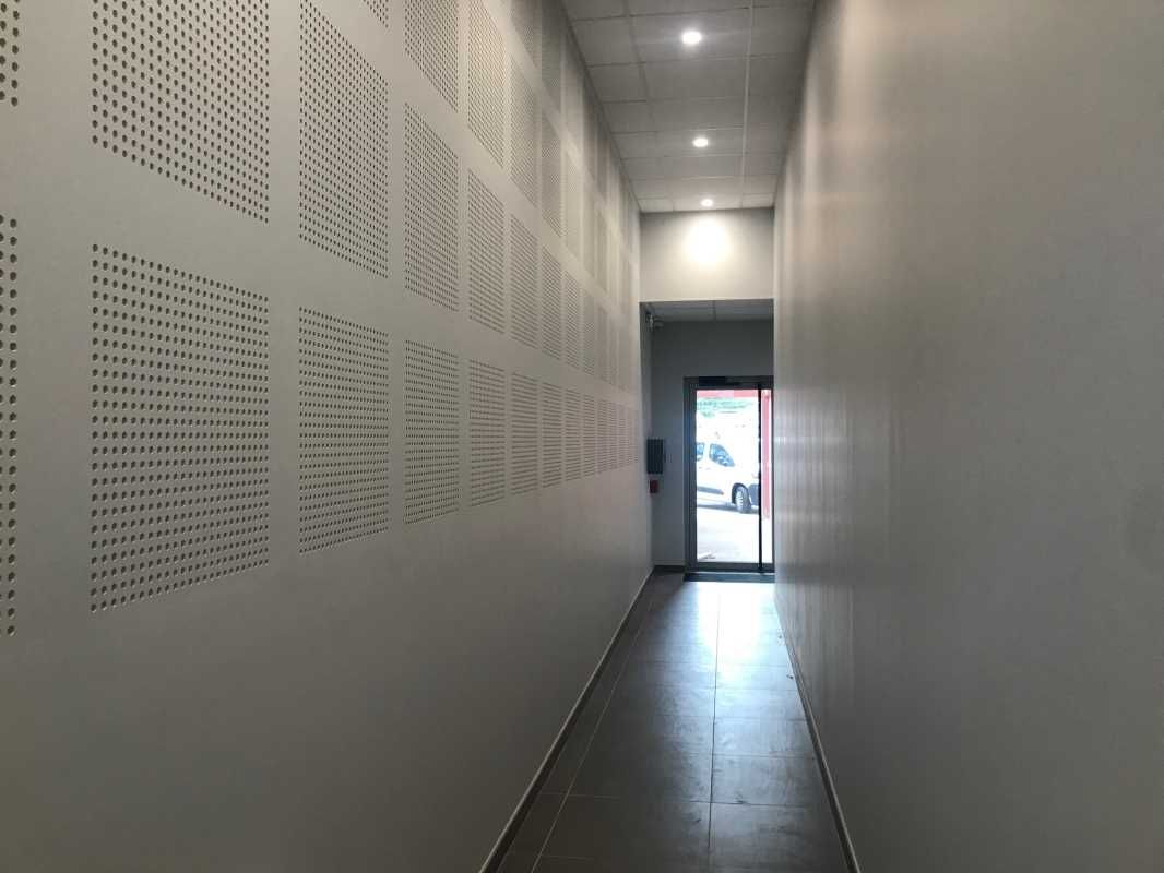 Dans le centre-ville de Valenciennes et à deux pa