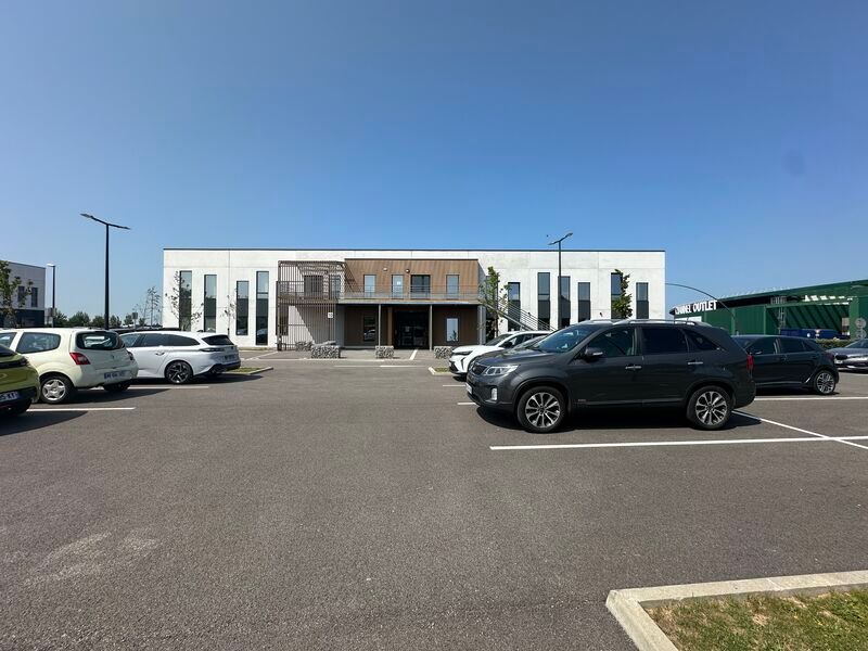 DERNIÈRE OPPORTUNITÉ DISPONIBLE - BUREAUX À LOUER