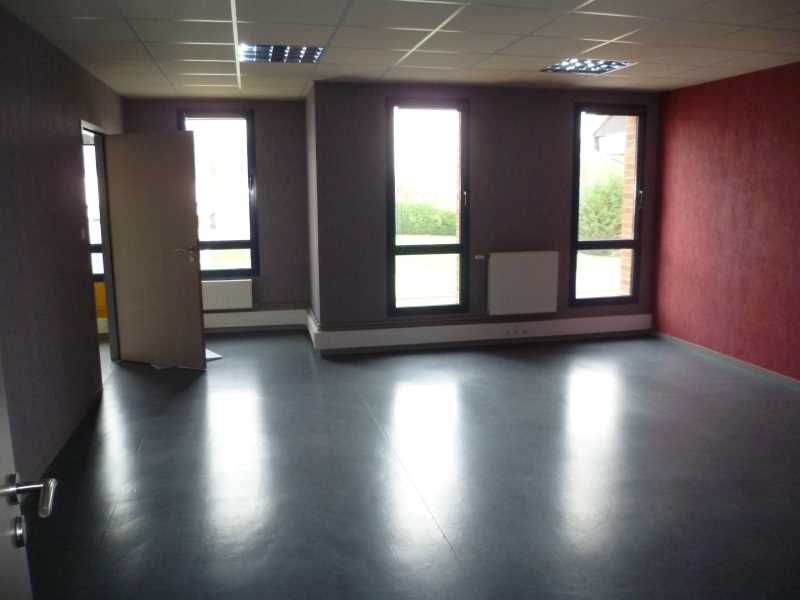 A louer, dans un immeuble tertiaire de qualité, u