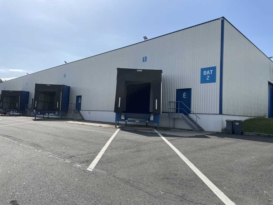 A louer une cellule d'activités idéalement situé 