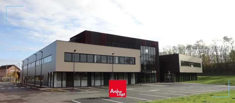 Nous vous proposons à location, au sein d'un imme