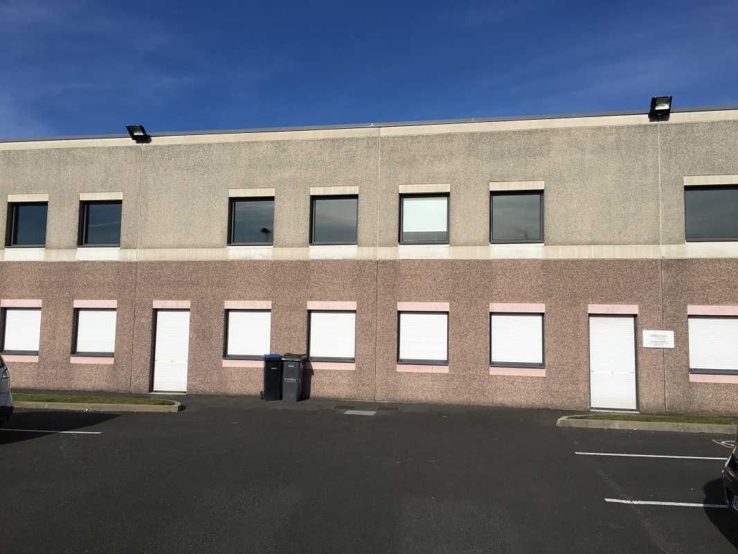 A louer, surface de bureaux entièrement rénovée d