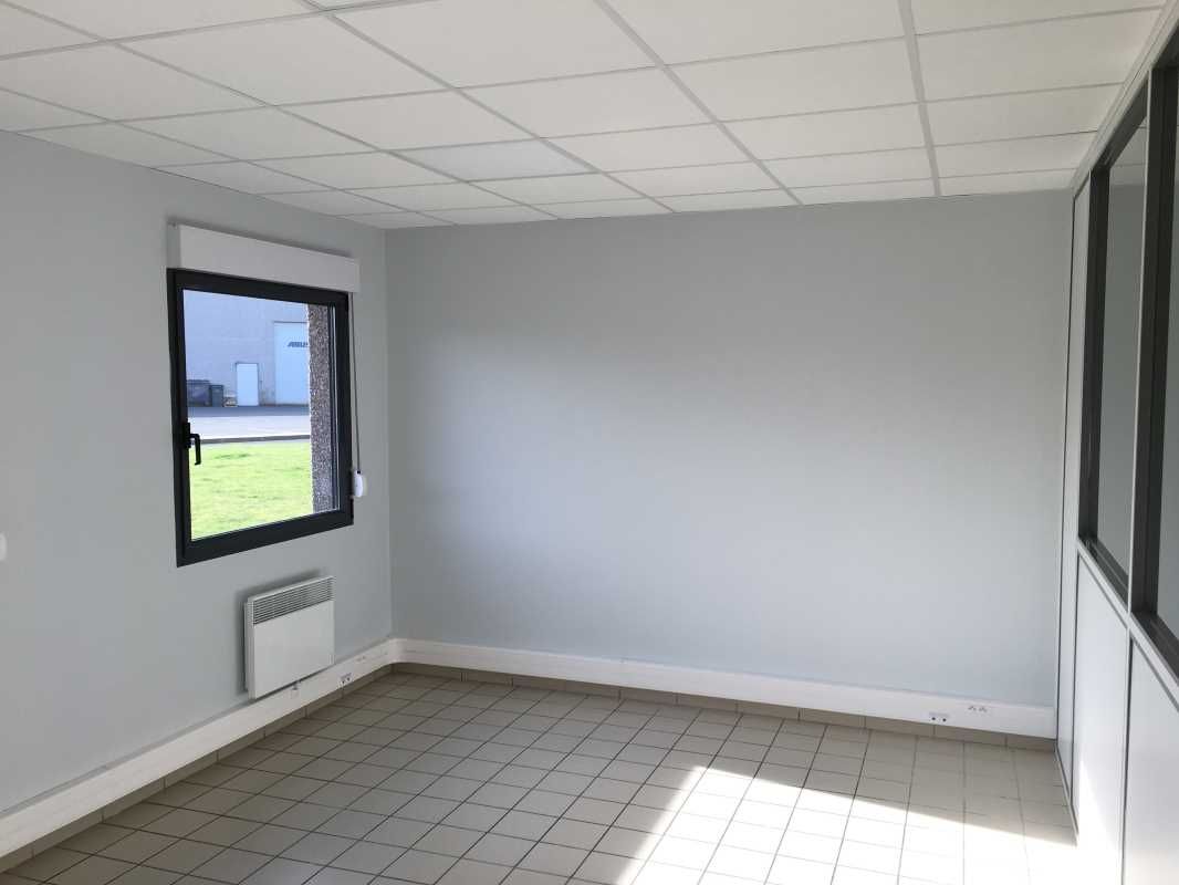 A louer, surface de bureaux entièrement rénovée d