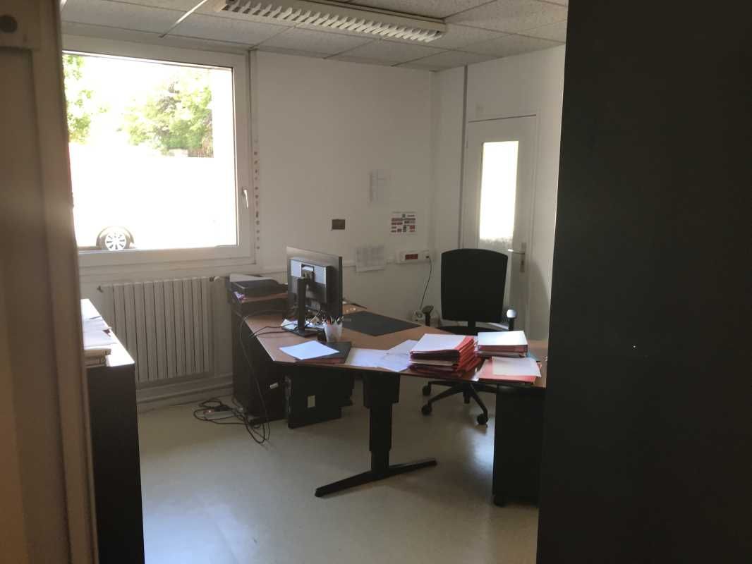 A vendre, entre Douai et Valenciennes, un immeubl