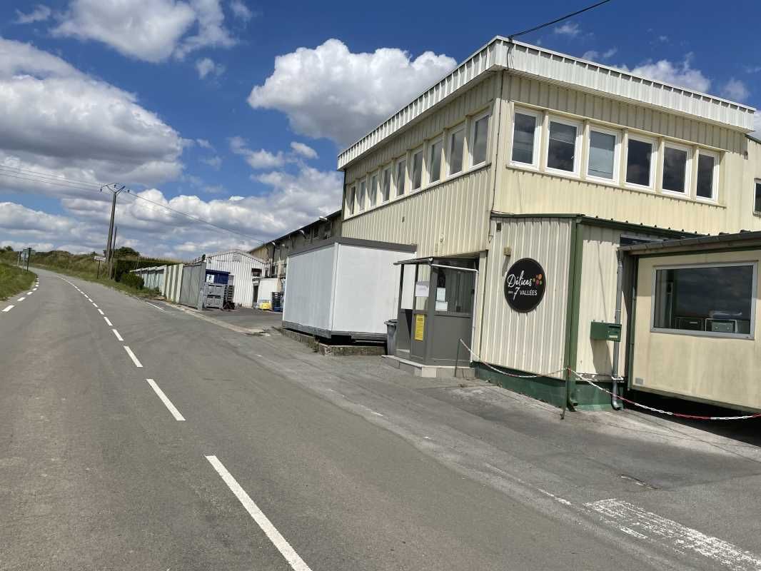 A vendre, un bâtiment d'activité à usage d'atelie