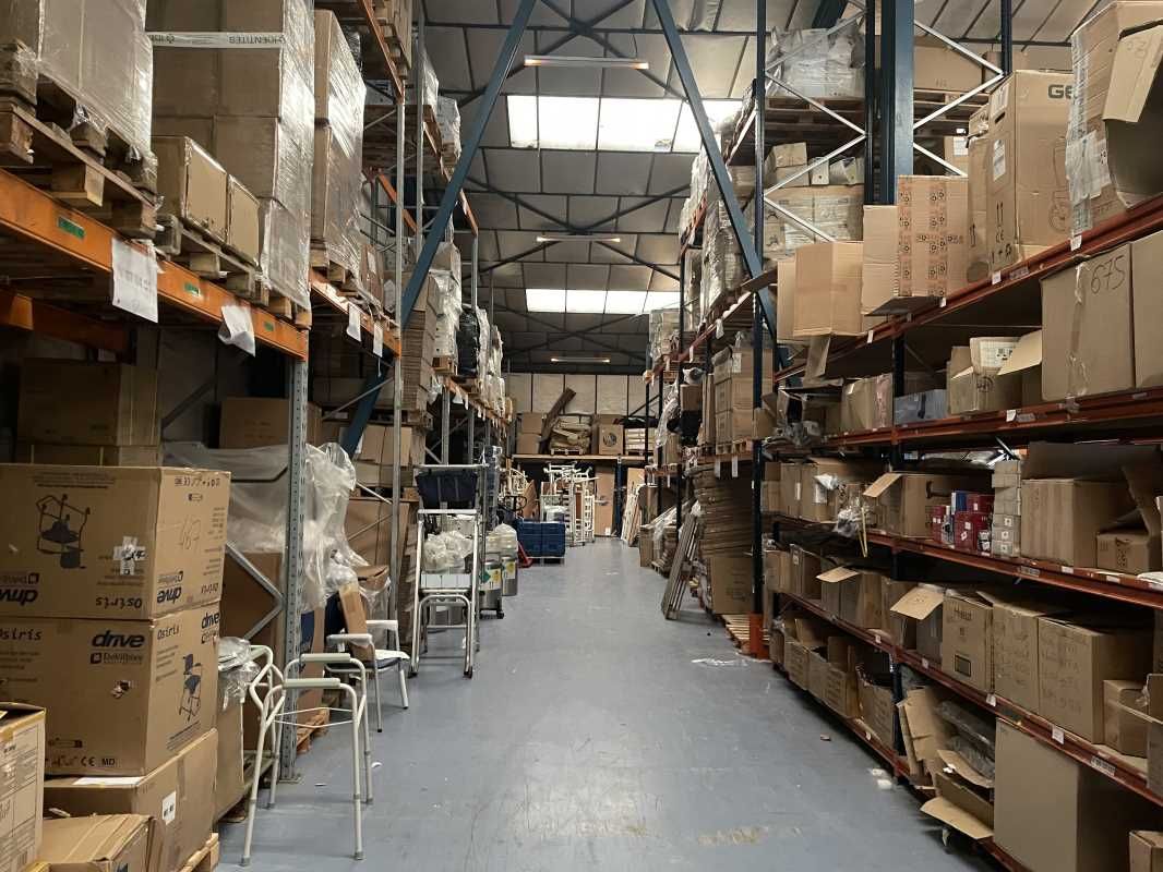 A LOUER, un entrepôt de 1er ordre situé sur la ZI