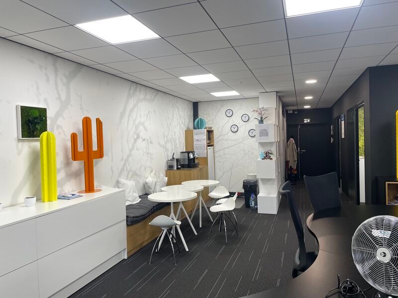 Découvrez une opportunité rare de location de bur