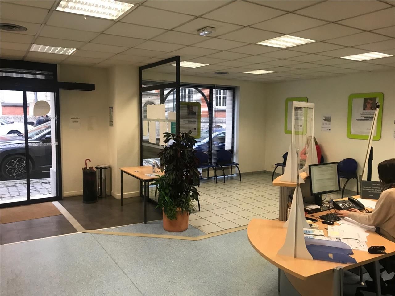 Bureaux à vendre ou à louer à Cambrai. Plateau de
