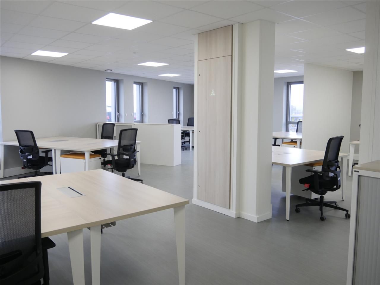 Bureaux à vendre ou à louer à VALENCIENNES. En en