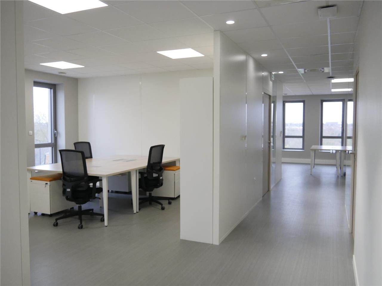Bureaux à vendre ou à louer à VALENCIENNES. En en