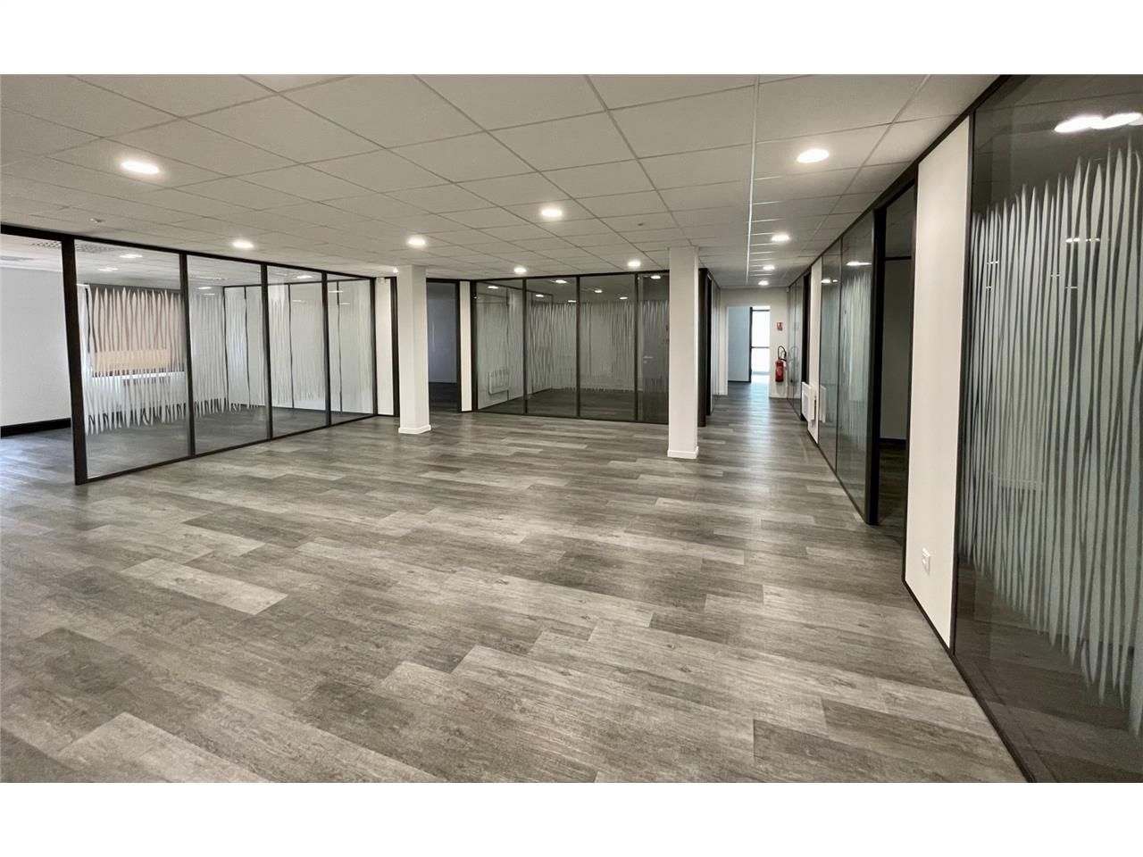 À LOUER - BUREAUX MODERNES DE 217 M² AU SEIN D'UN