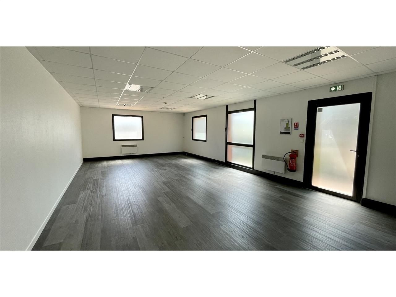 À LOUER - BUREAUX MODERNES DE 217 M² AU SEIN D'UN