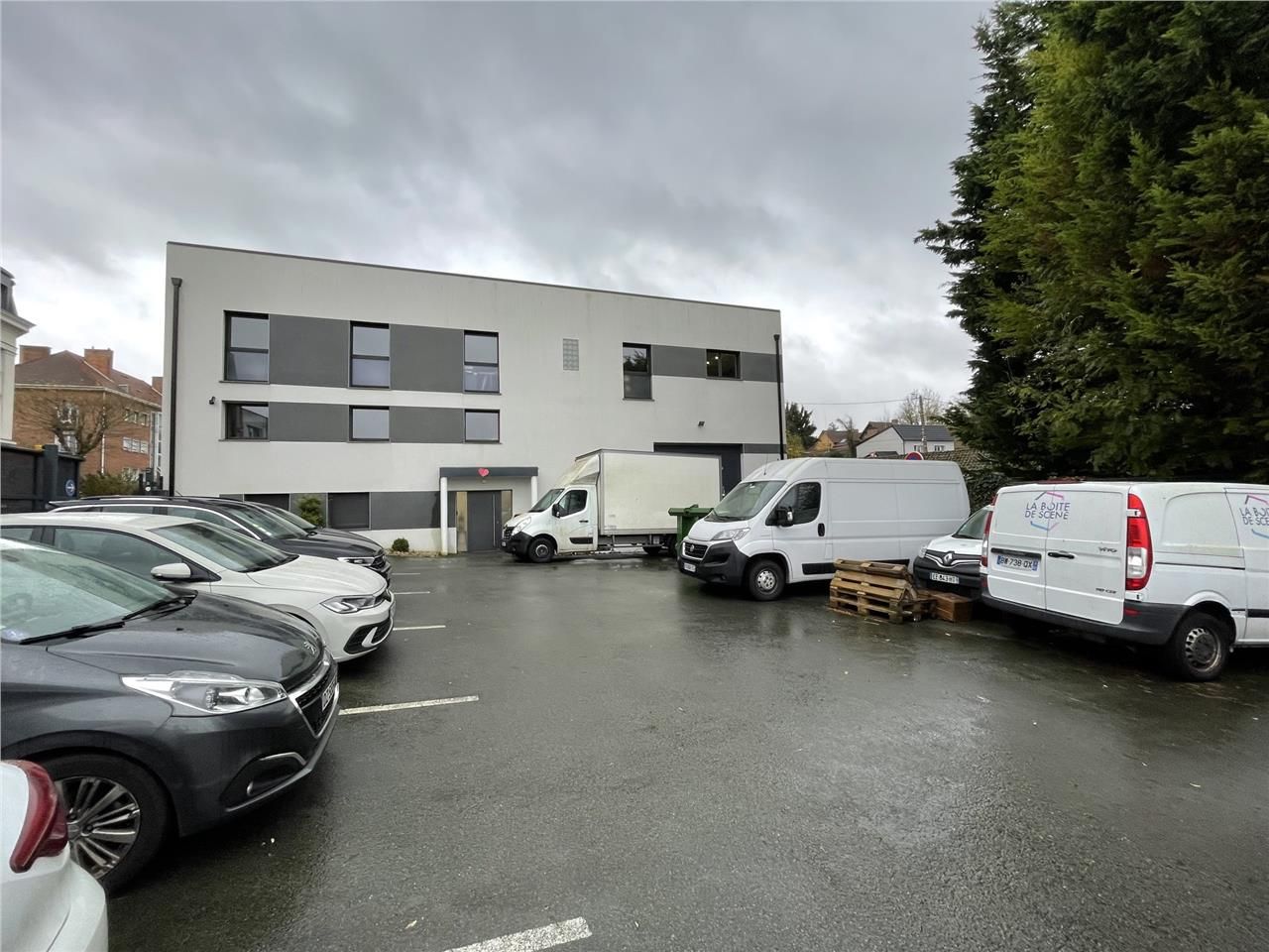 Nous vous proposons à la location un immeuble de 