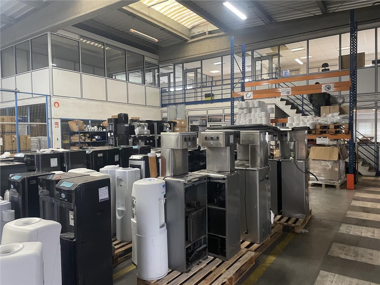 EXCLUSIVITE ARTHUR LOYD  A vendre, local d'activi