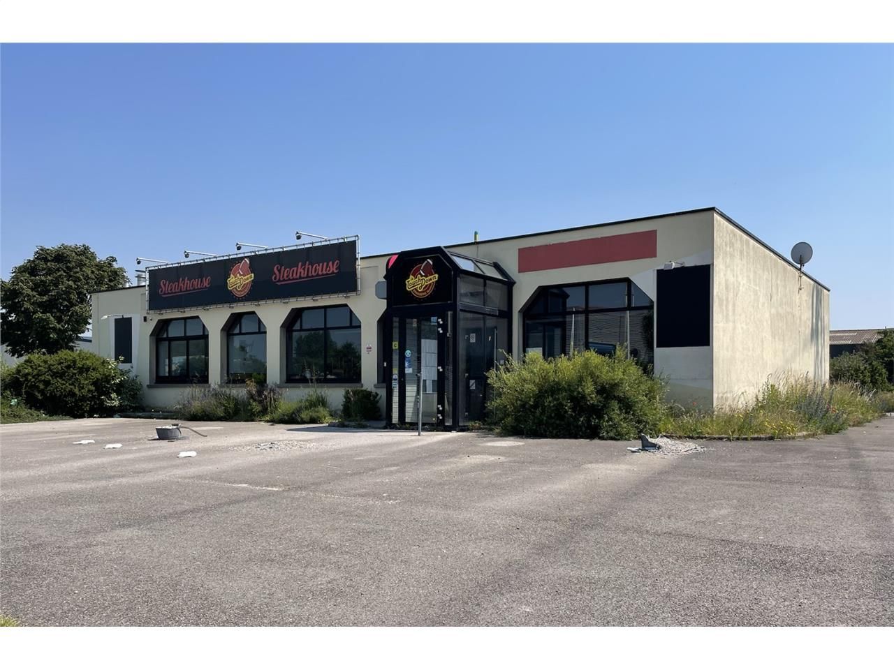 Bâtiment indépendant à vendre ou à louer - emplac