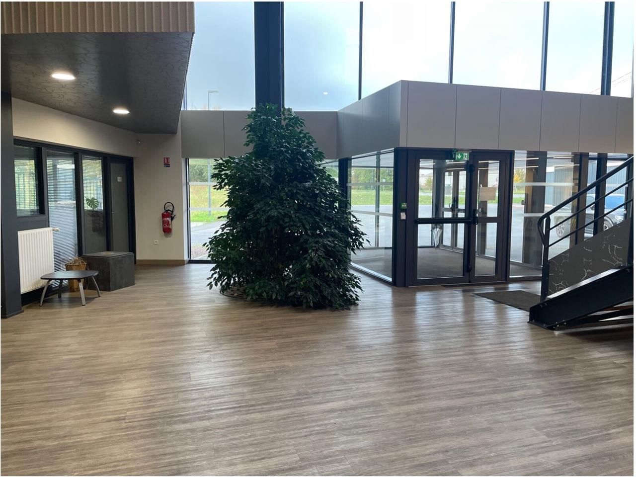 Découvrez un entrepôt industriel à louer offrant