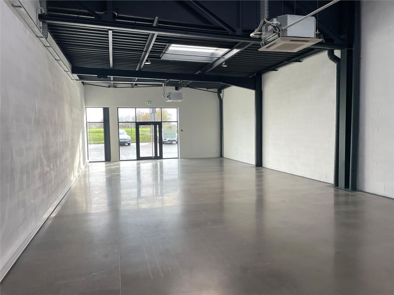 A louer, à l'entrée nord d'Arras sur une zone d'a