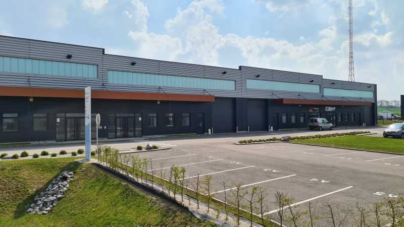 À FOUILLOY, entre AMIENS & ALBERT, plusieurs cell